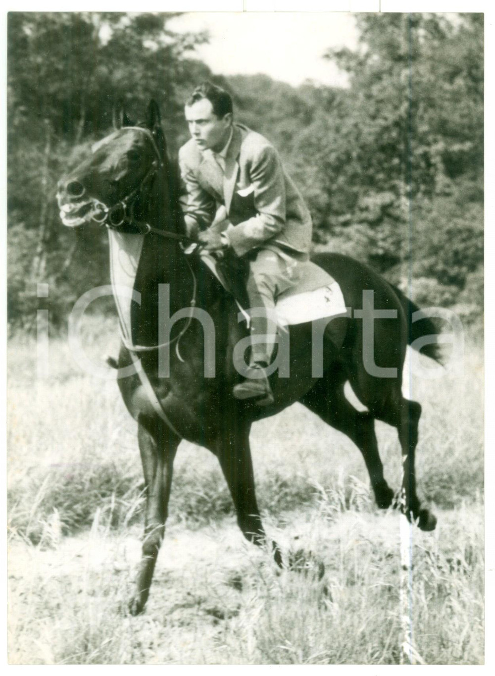 1957 EPSOM - PRINCE TAJ exercised by Alec HEAD for the Derby - Photo