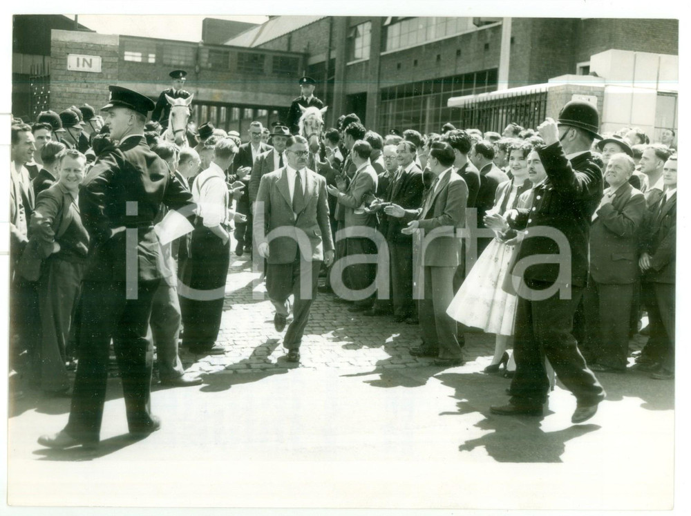 1956 LONGBRIDGE Policemen at the strike by British Motor Corporation *Photo