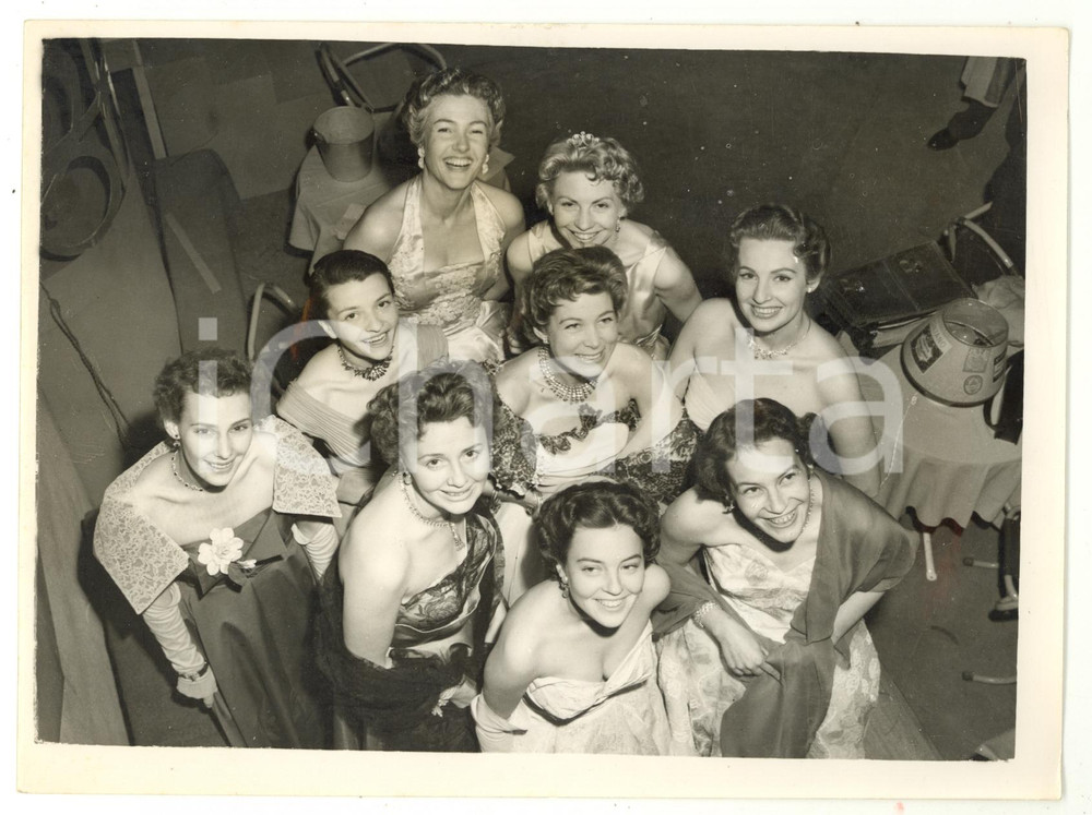 1954 LONDON Lime Grove - European speakerines taking part in CAFE CONTINENTAL