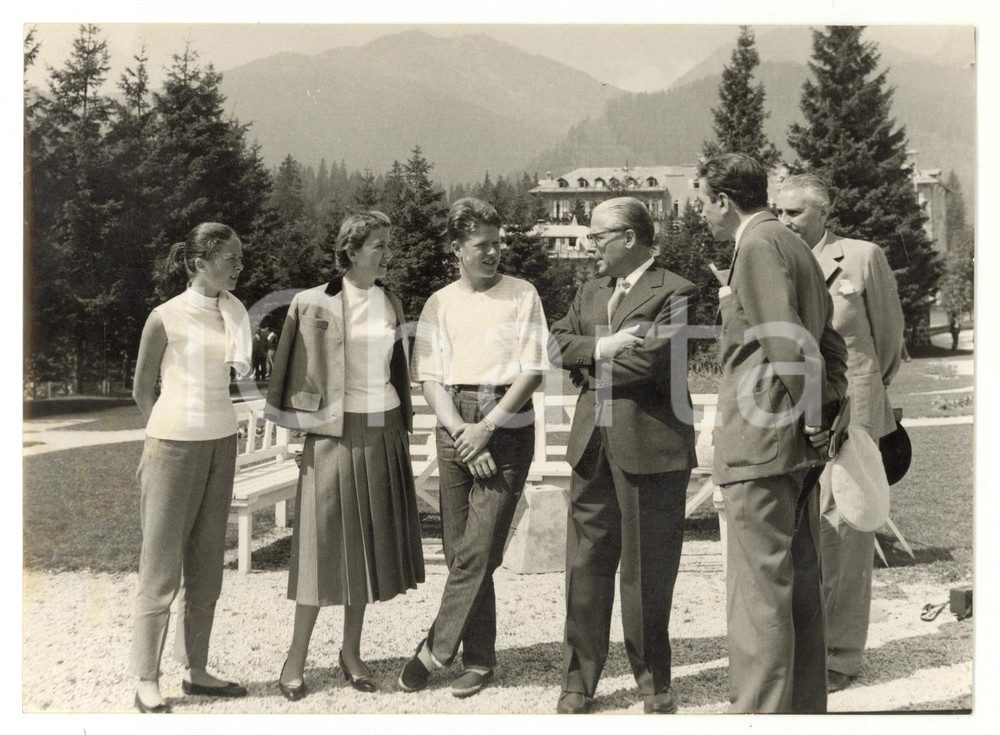 1957 SAN MARTINO DI CASTROZZA Giovanni GRONCHI in vacanza con la famiglia *Foto