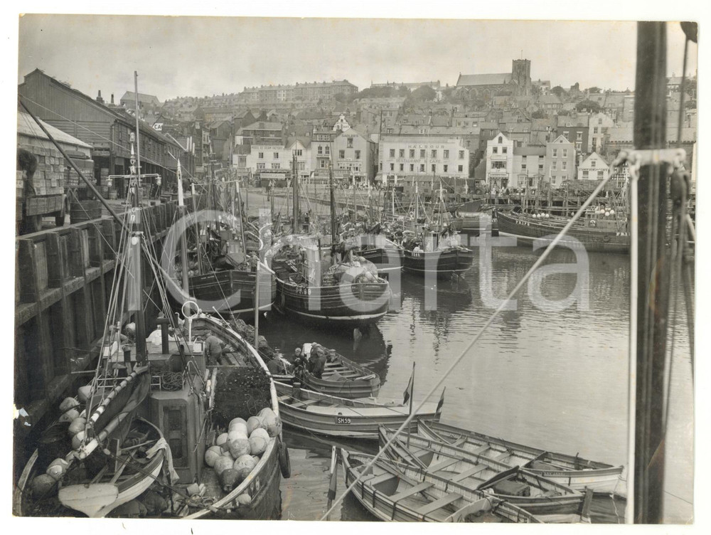 1957 SCARBOROUGH Boats of fishermen lying in harbour *Photo 20x15 cm
