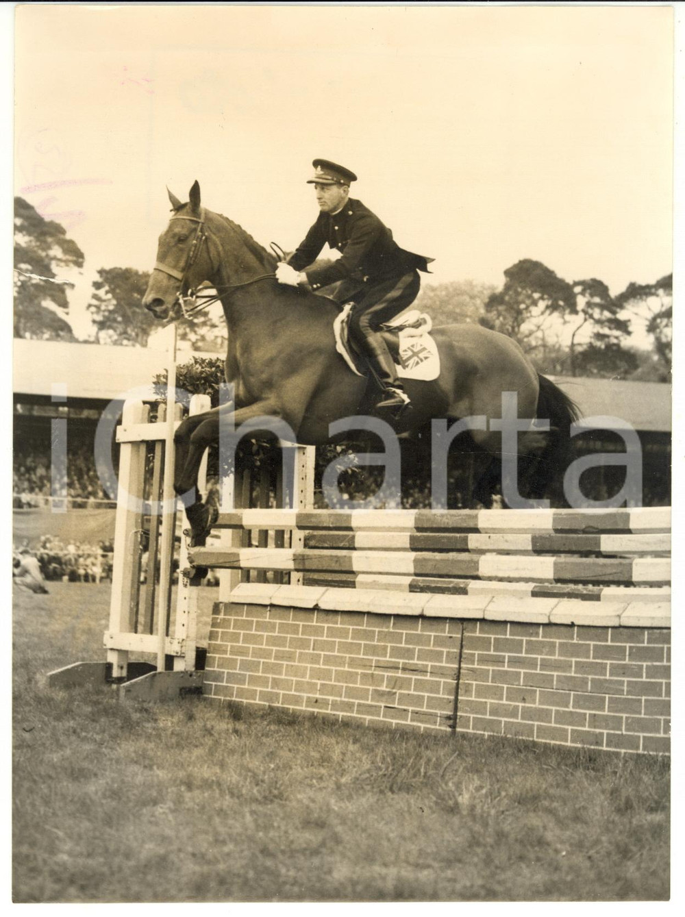 1955 WINDSOR European Horse Trials - KILBARRY ridden by Frank WELDON *Photo