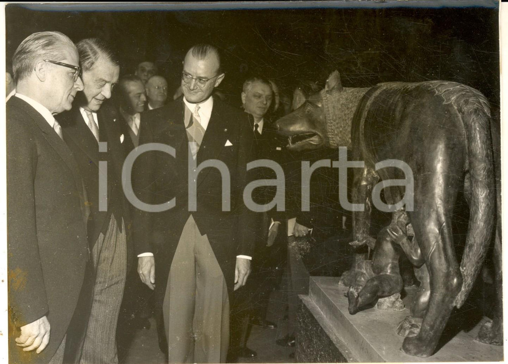 1956 PARIS Giovanni GRONCHI René COTY Jacques FERON e la lupa romana - Foto