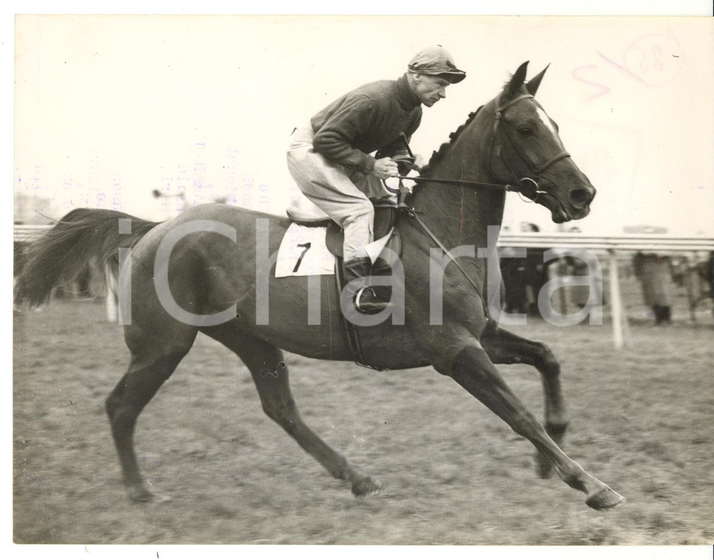 1954 HORSE RACING - A. HARRISON on SURPRISE PACKET II Grand National entry