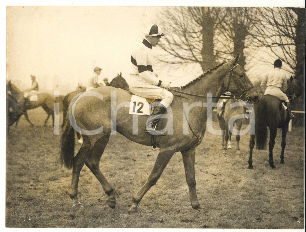 1957 HORSE RACING - Grand National entry HART ROYAL with Peter PICKFORD up 