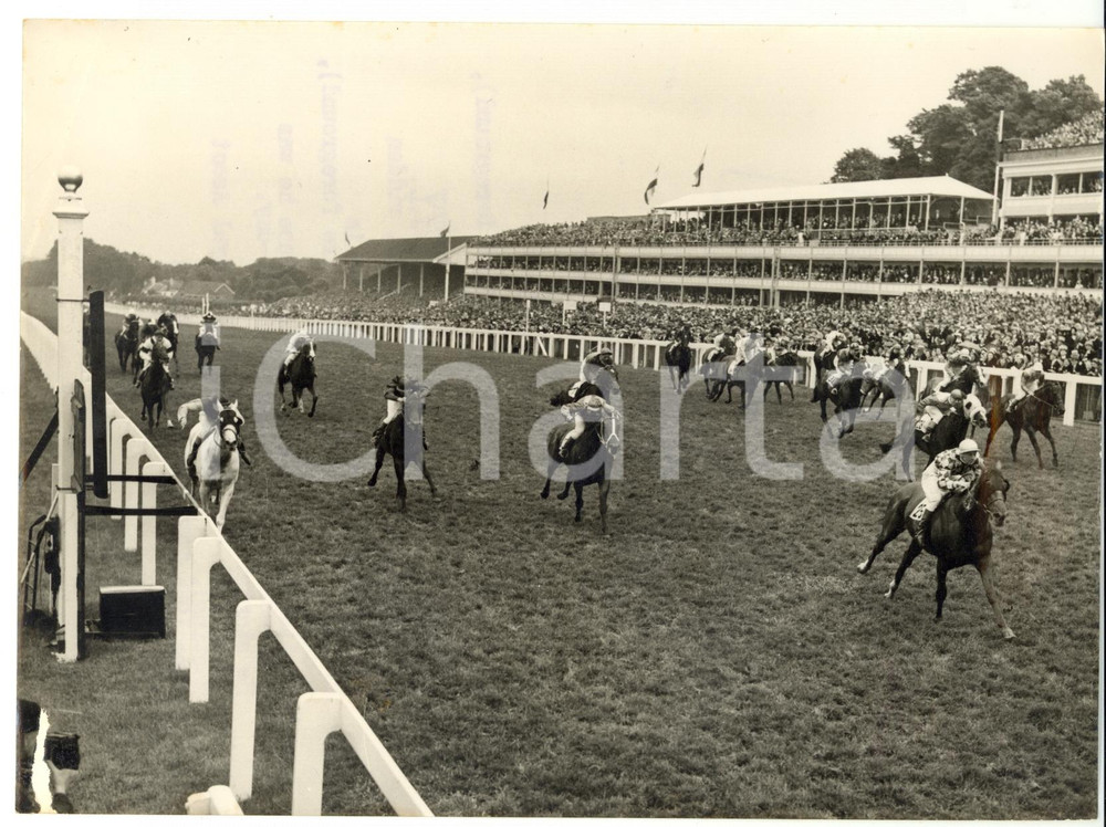 1953 ROYAL ASCOT Wokingham Stakes - Jack SIRETT on JUPITER winning the race 