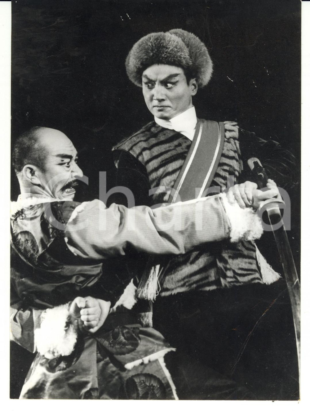 Fotografia d epoca originale 1970 ca CINA  TEATRO Ode agli eroi della rivoluzione  Yang TZUJUNG in scena 1