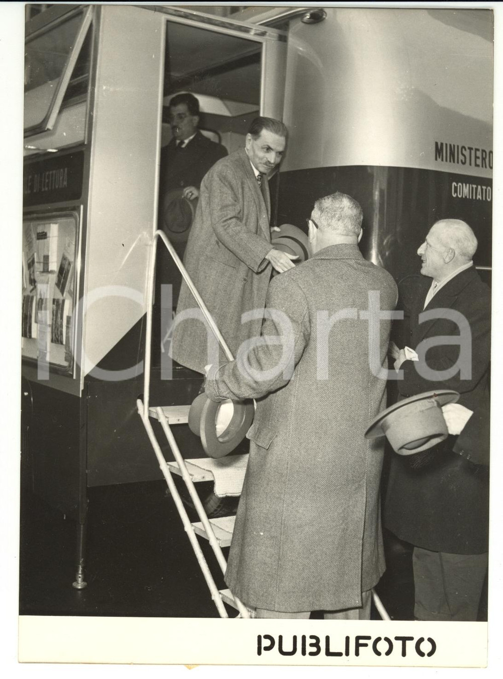 Fotografia d epoca originale 1955 ROMA Presentazione bibliobus per l educazione popolare  Fotografia 13x18 1