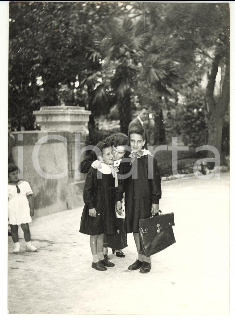 1955 ca GENOVA Ritratto di famiglia il primo giorno di scuola *Foto 13x18 cm
