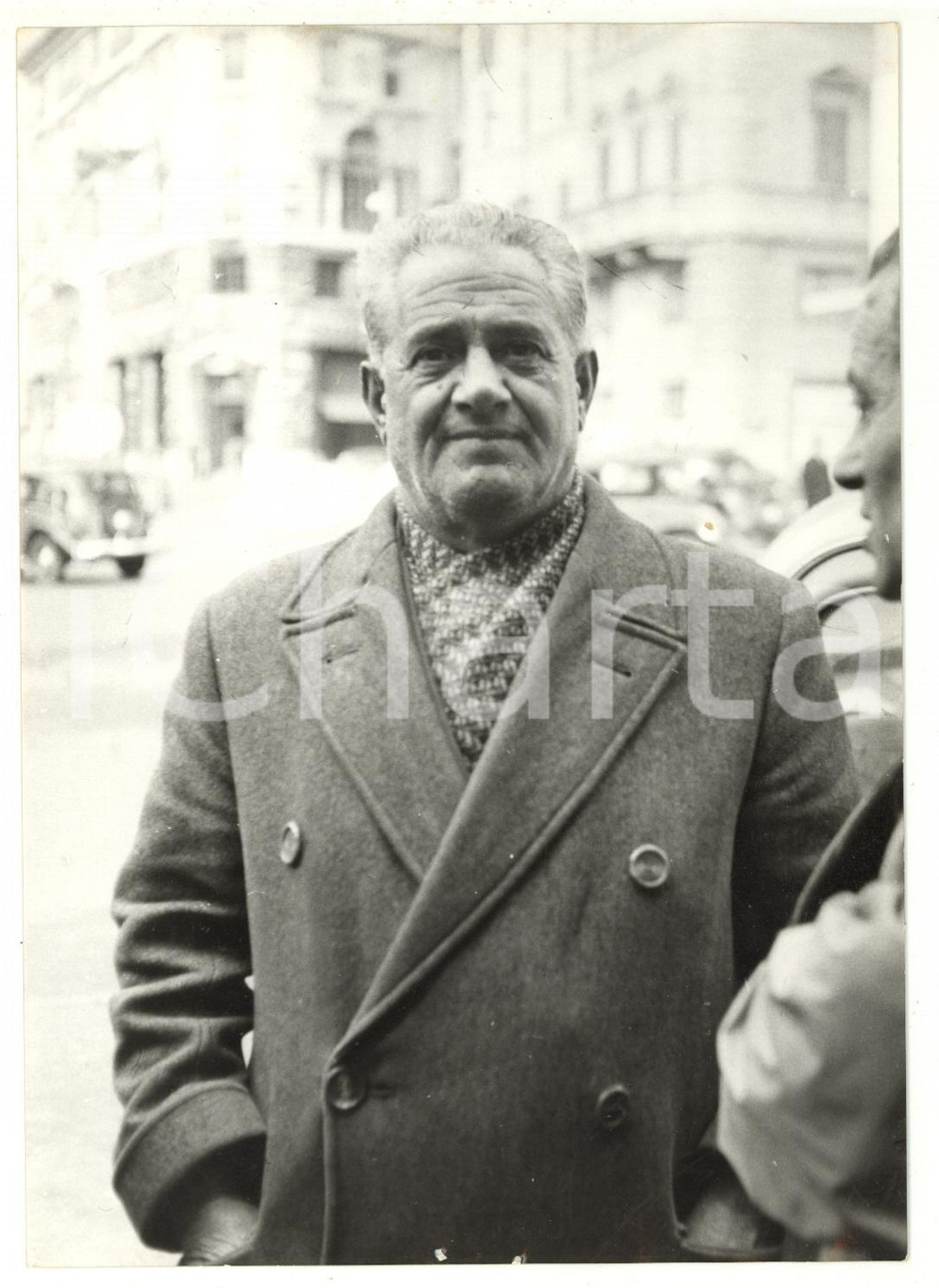 Fotografia d epoca originale 1955 ca ROMA Tito BROCCHIANTI presunto vincitore alla Lotteria Foto 13x18 1