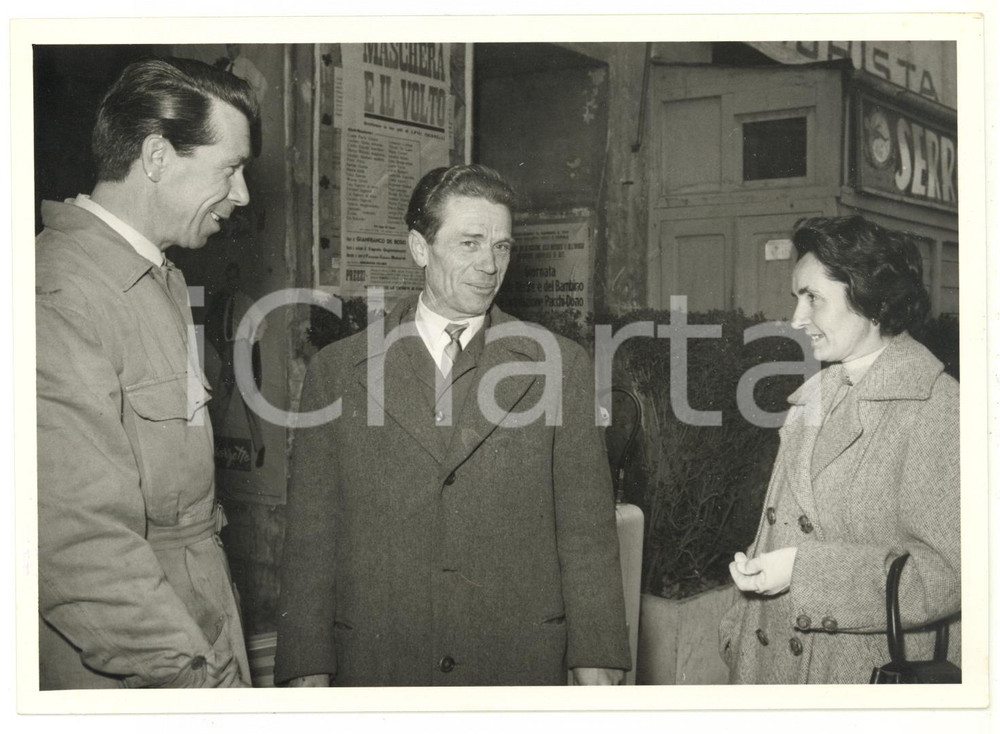 Fotografia d epoca originale 1957 TORINO Vincitore alla Lotteria Cesare BORIO con moglie e fratello Foto 1