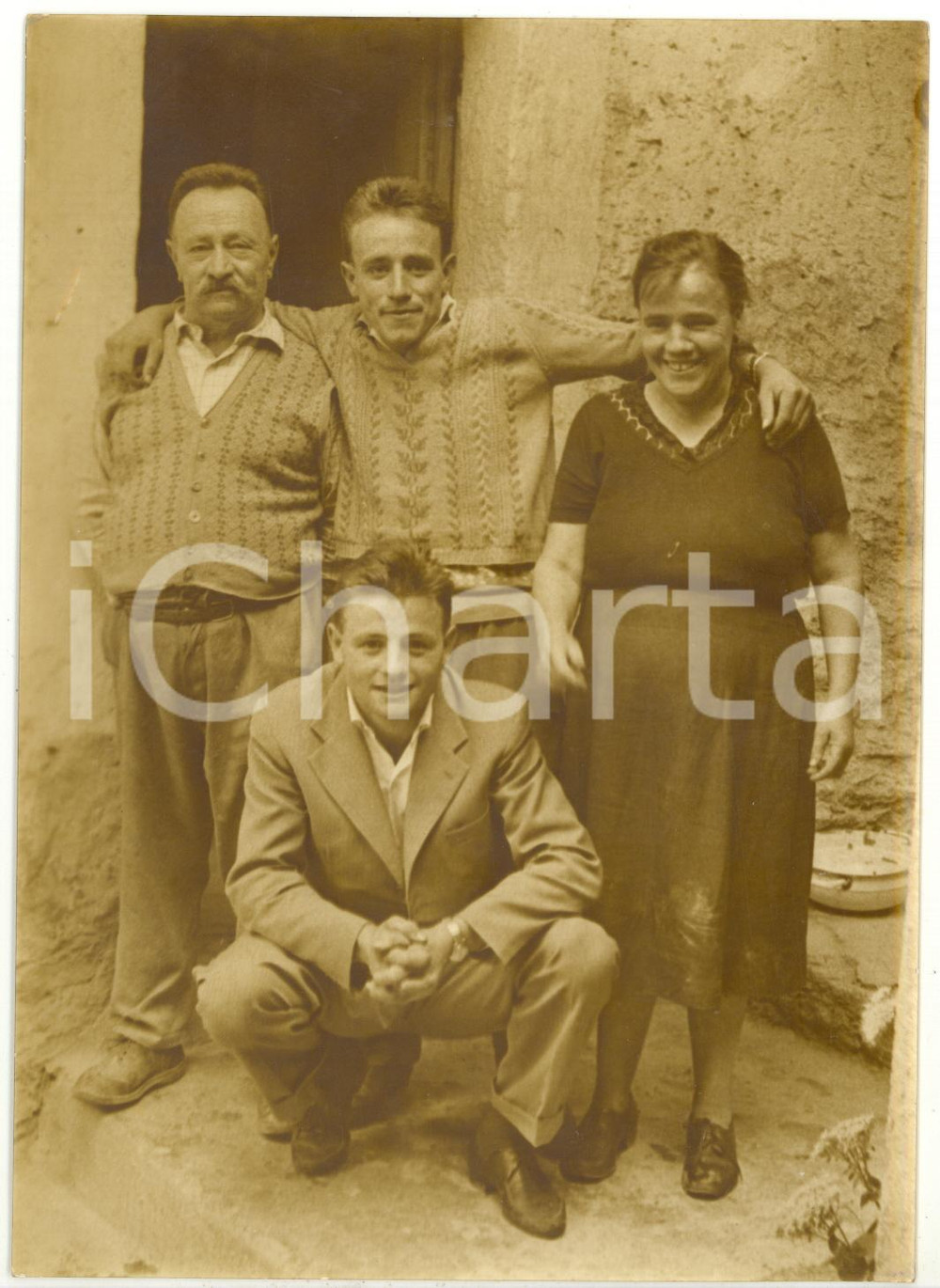 Fotografia d epoca originale 1958 TORINO  TOTOCALCIO Vincitori Gianni PISON e Lino CHAPELLU con la famiglia 1