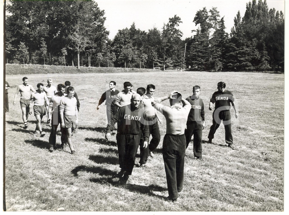 Fotografia d epoca originale 1955 SALICE TERME CALCIO  GENOA Allenamento della squadra Foto 24x18 1