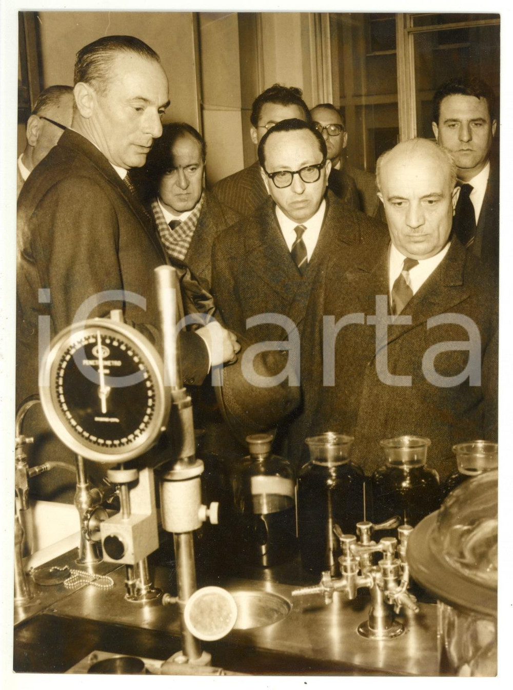 Fotografia d epoca originale 1955 ca SAN DONATO MILANESE Enrico MATTEI presidente ENI con Amintore FANFANI 1