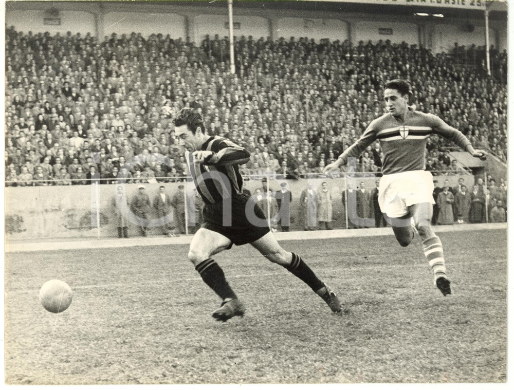 1955 ca CALCIO INTER-SAMPDORIA Azione di Benito LORENZI *Foto 24x18 cm