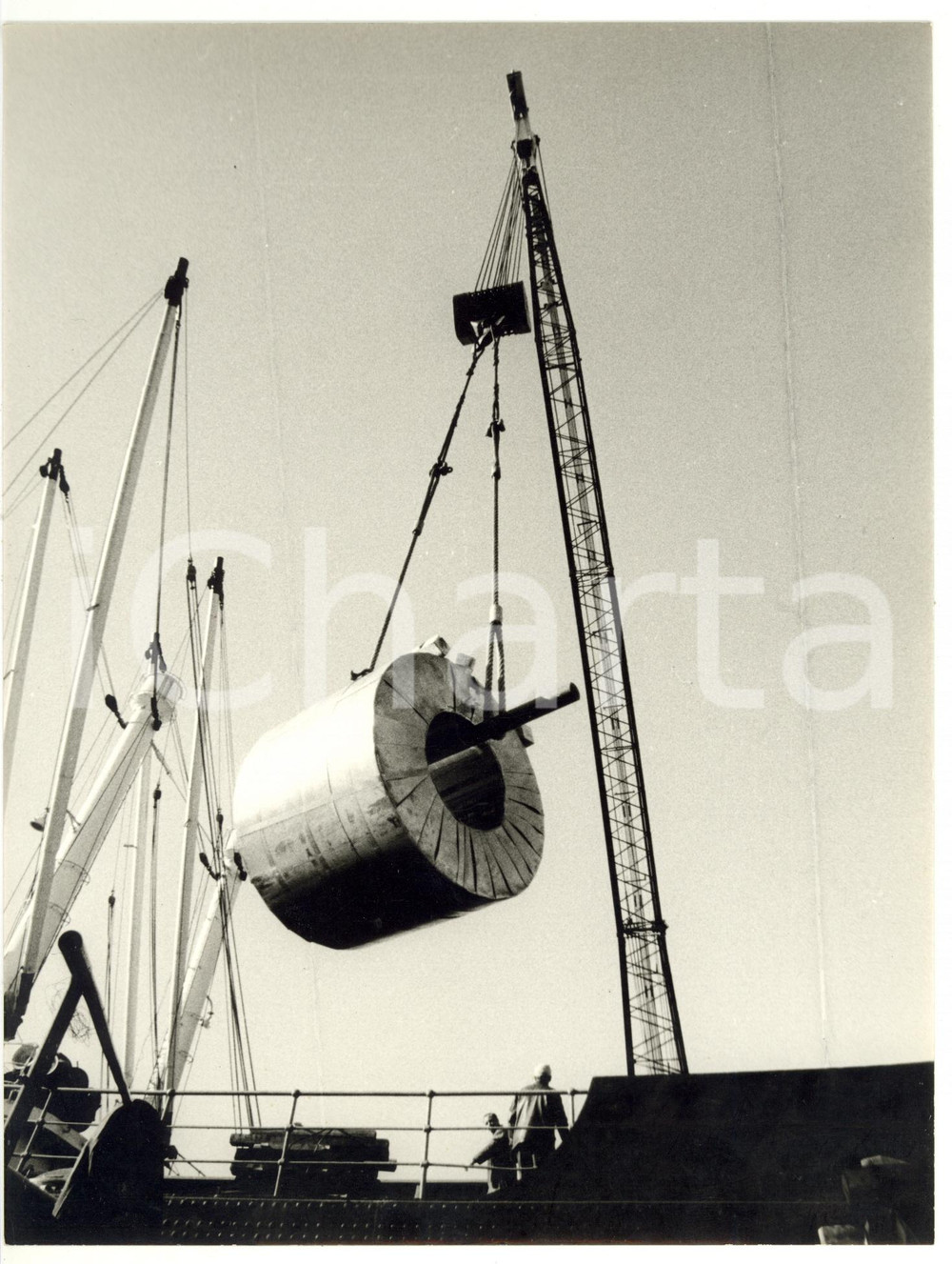 1965 ca PORTO DI GENOVA Operazioni di rifornimento *Foto VINTAGE 18x24