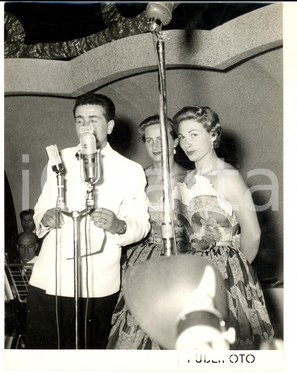 1954 GENOVA Festival Canzone Francese - Enzo TORTORA presenta Les Sœurs Étienne