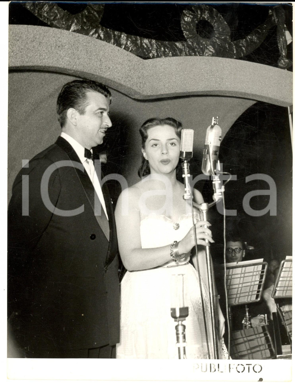 1954 GENOVA Festival Canzone Francese - Armand MESTRAL e Jula DE PALMA *Foto