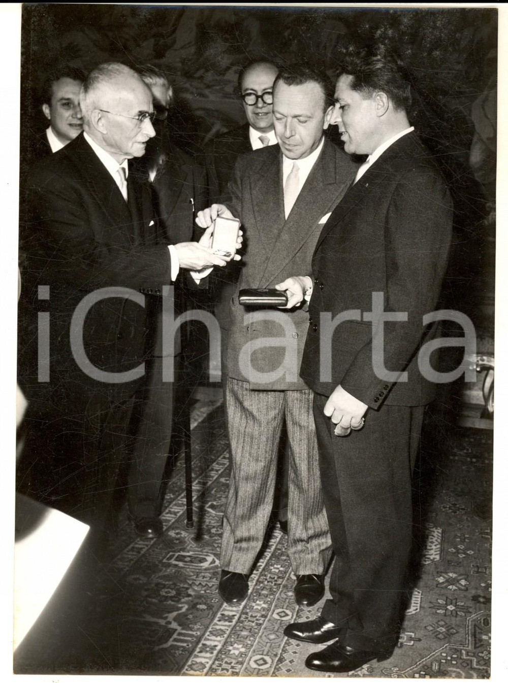 1955 ROMA Luigi EINAUDI riceve gli alpinisti al ritorno dal K2 *Foto 13x18 cm