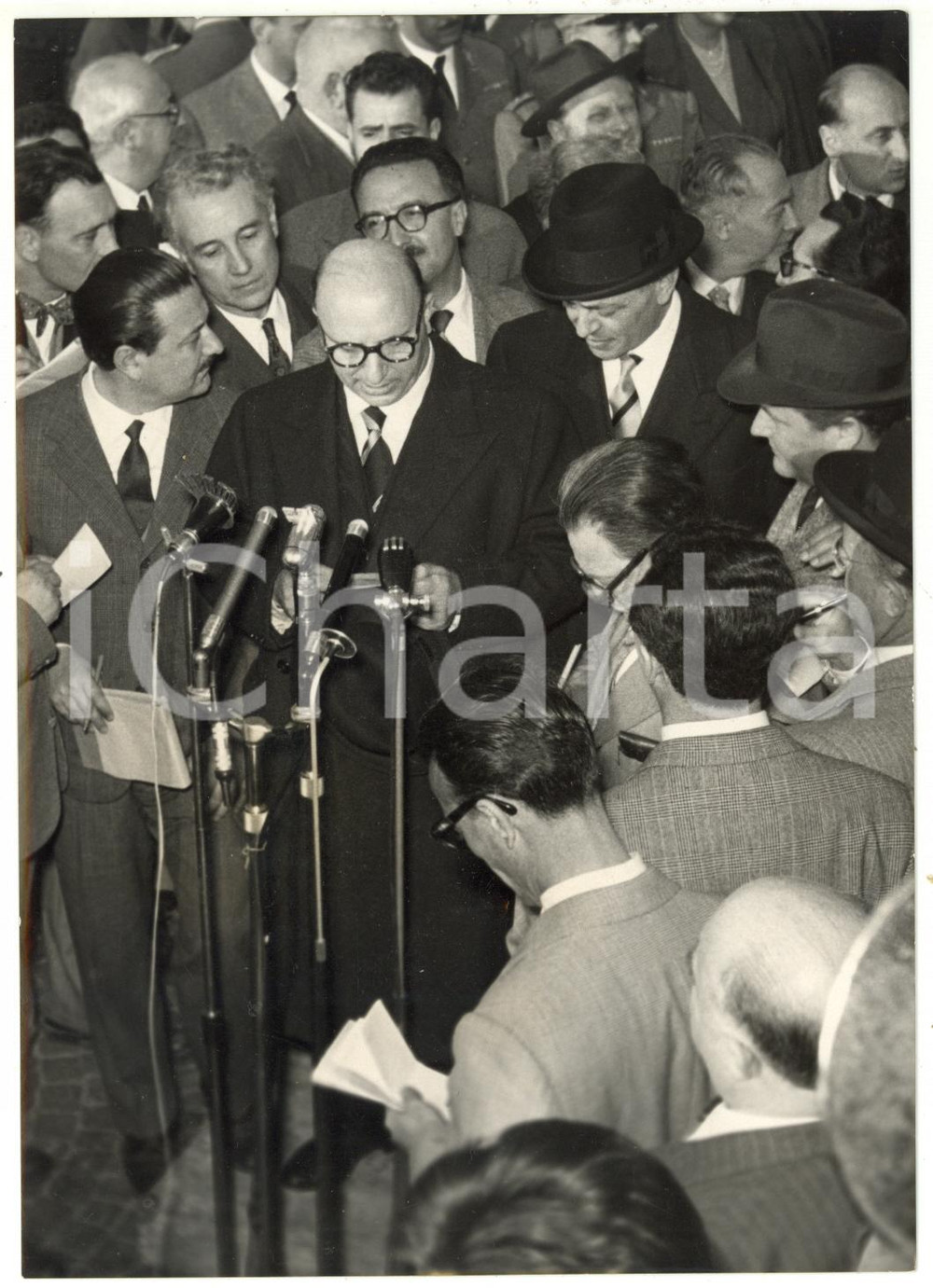 1955 ROMA - CIAMPINO Mario SCELBA con Gaetano MARTINO al ritorno dall'America