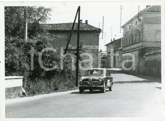 Fotografia d epoca originale 1961 XÂ° Giro Provincia di PAVIA Alfa Romeo Giulietta JOLLY CLUB Foto RALLY 18x13 1