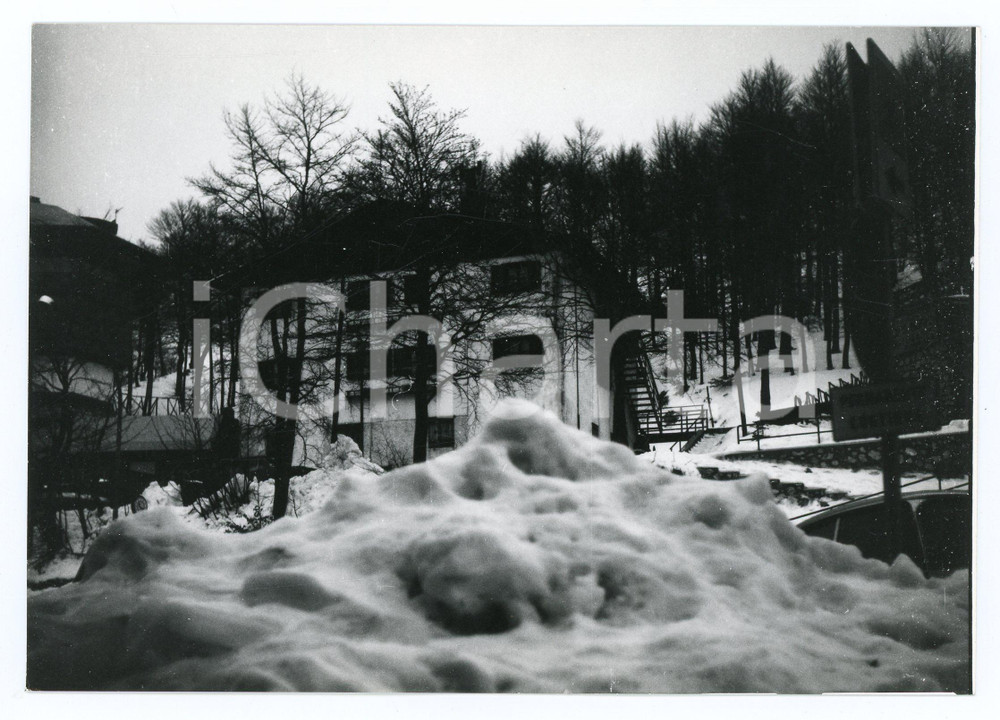 1979 RIETI Massiccio del Terminillo - Campoforogna - Foto 18x13 cm (3) Fotografia d'epoca con didascalia manoscritta al verso.  FAIR/discreto Lievi smussature agli angoli, difetti di stampa Formato: 18x13 cm originale e autentica 1