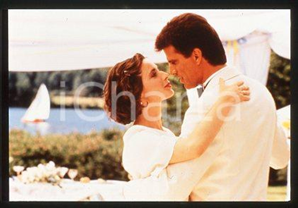 Isabella ROSSELLINI Ted DANSON - CINEMA Cousins 1989 * 35mm vintage slide 1