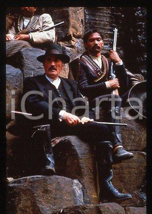 Gregory PECK Jimmy SMITS - CINEMA Old Gringo 1989 * 35 mm vintage slide 1