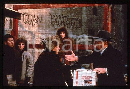 Joe PESCI  Vincent GARDENIA - CINEMA Film The Super 1991 * 35 mm vintage slide 5