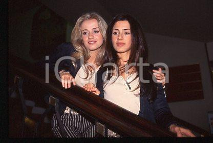 PAOLA & CHIARA - ITALIA Pop duo Costume 1997 ca * 35 mm vintage slide 12