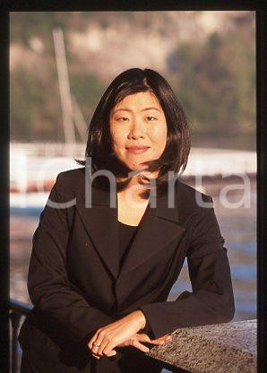 Banana YOSHIMOTO - LAGO DI COMO Scrittrice Costume 1993ca *35mm vintage slide 22