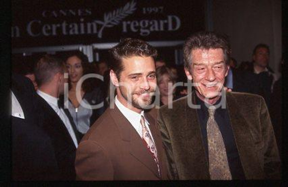Jason PRIESTLY John HURT - CANNES Festival Actors 1997 * 35 mm vintage slide 25