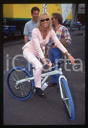 Claudia PERONI -ITALIA Giornalista, conduttrice TV 1995 ca *35mm vintage slide 8