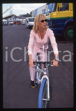 Claudia PERONI -ITALIA Giornalista conduttrice TV 1995 ca *35mm vintage slide 11
