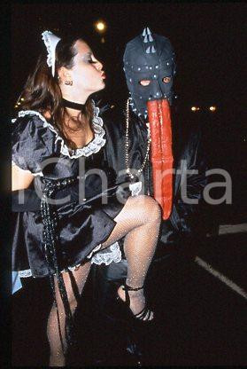GREENWICH VILLAGE HALLOWEEN PARADE - Costumes 1997 * 35 mm vintage slide 2