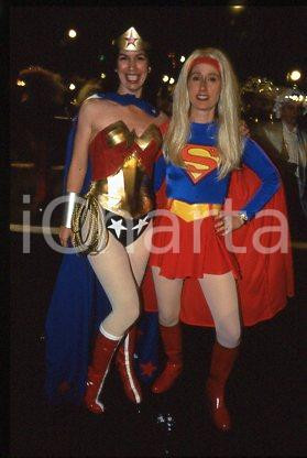 GREENWICH VILLAGE HALLOWEEN PARADE - Costumes 1997 * 35 mm vintage slide 16