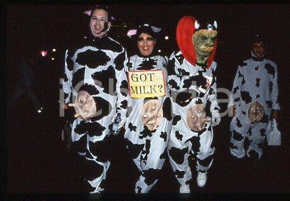 GREENWICH VILLAGE HALLOWEEN PARADE - Costumes 1997 * 35 mm vintage slide 11