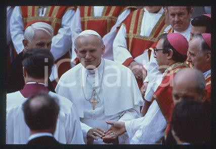 POPE JOHN PAUL II - LONDON Westminster Cathedral 1982 * 35 mm vintage slide 6
