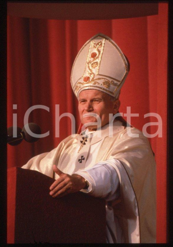 JOHN PAUL II - FRANCE Visit in Paris NOTRE DAME 1980 * 35 mm vintage slide 46