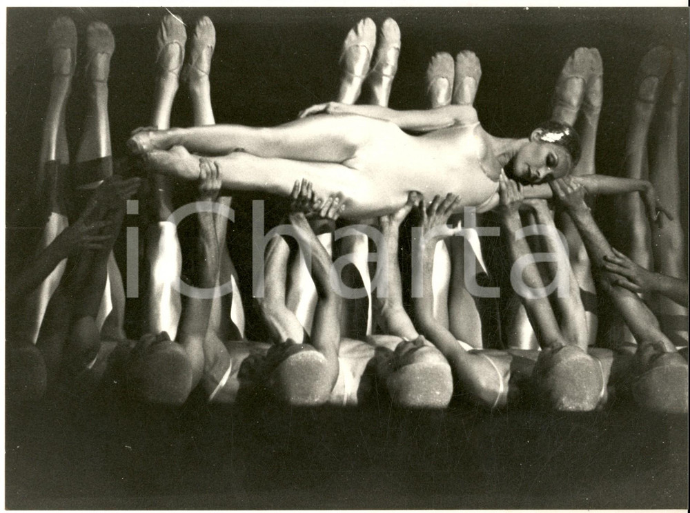 1984 OPERA DE PARIS Ballet "Le songe d'une nuit d'Ã©tÃ©" au Palais des Sports Fotografia d'epoca con didascalia coeva al verso. CONDIZIONI: GFORMATO:  24x18 cm      originale e autentica 1