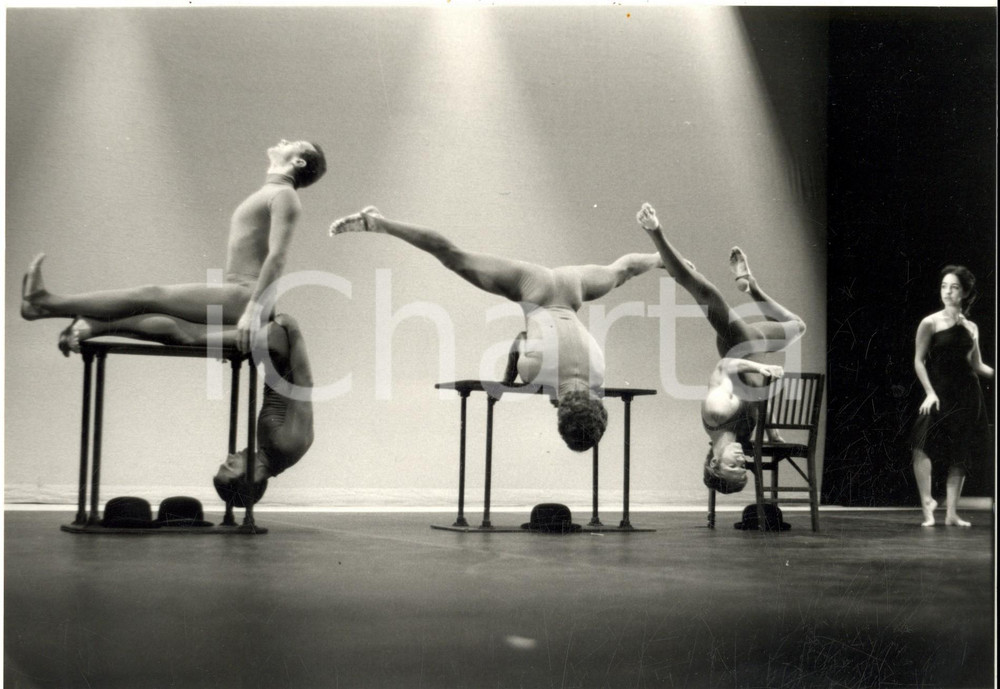Fotografia d epoca originale 1982 PARIS ThÃ©Ã¢tre de la Ville  Murray Louis Dance Company in Geometrics Foto 1