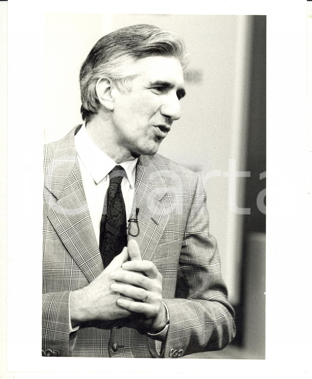 Fotografia d epoca originale 1985 ca Ritratto del giornalista Gianni LOCATELLI Fotografia 20x25 cm 1