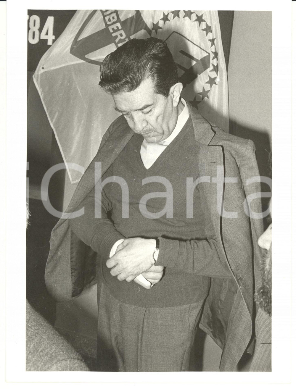 1985 ca MILANO - DC Franco EVANGELISTI finge di dormire *Foto 18x24 cm