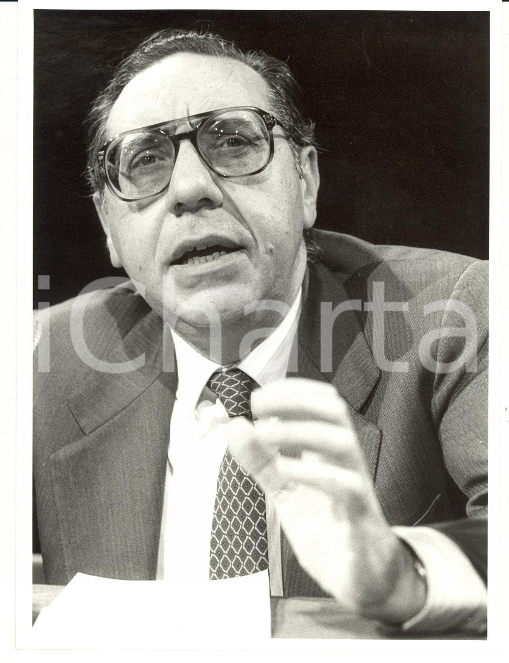 1985 ca RAI Ritratto del direttore Massimo FICHERA - Foto 18x24