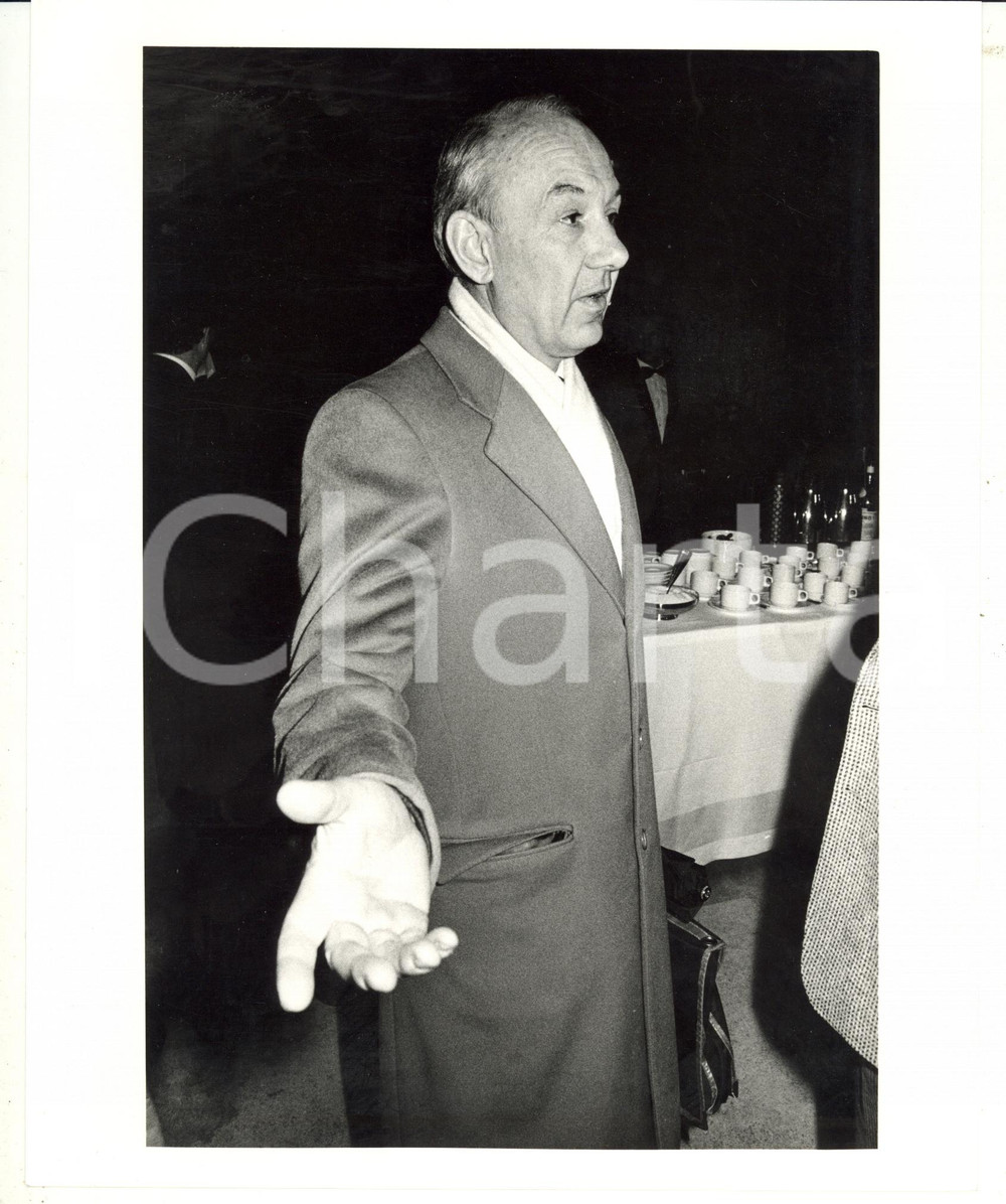 Fotografia d epoca originale 1986 MILANO Ettore FUMAGALLI presidente Agenti di Cambio a un rinfresco Foto 1