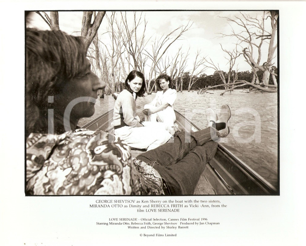 1996 LOVE SERENADE Miranda OTTO Rebecca FIRTH George SHEVTSOV on a boat *Photo