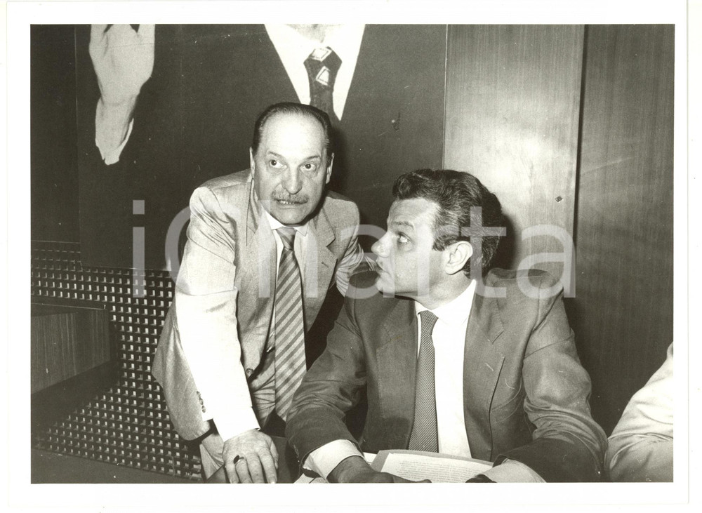 1985 ca MILANO Convegno DC - Dario DI GENNARO a colloquio con Franco PAGINI