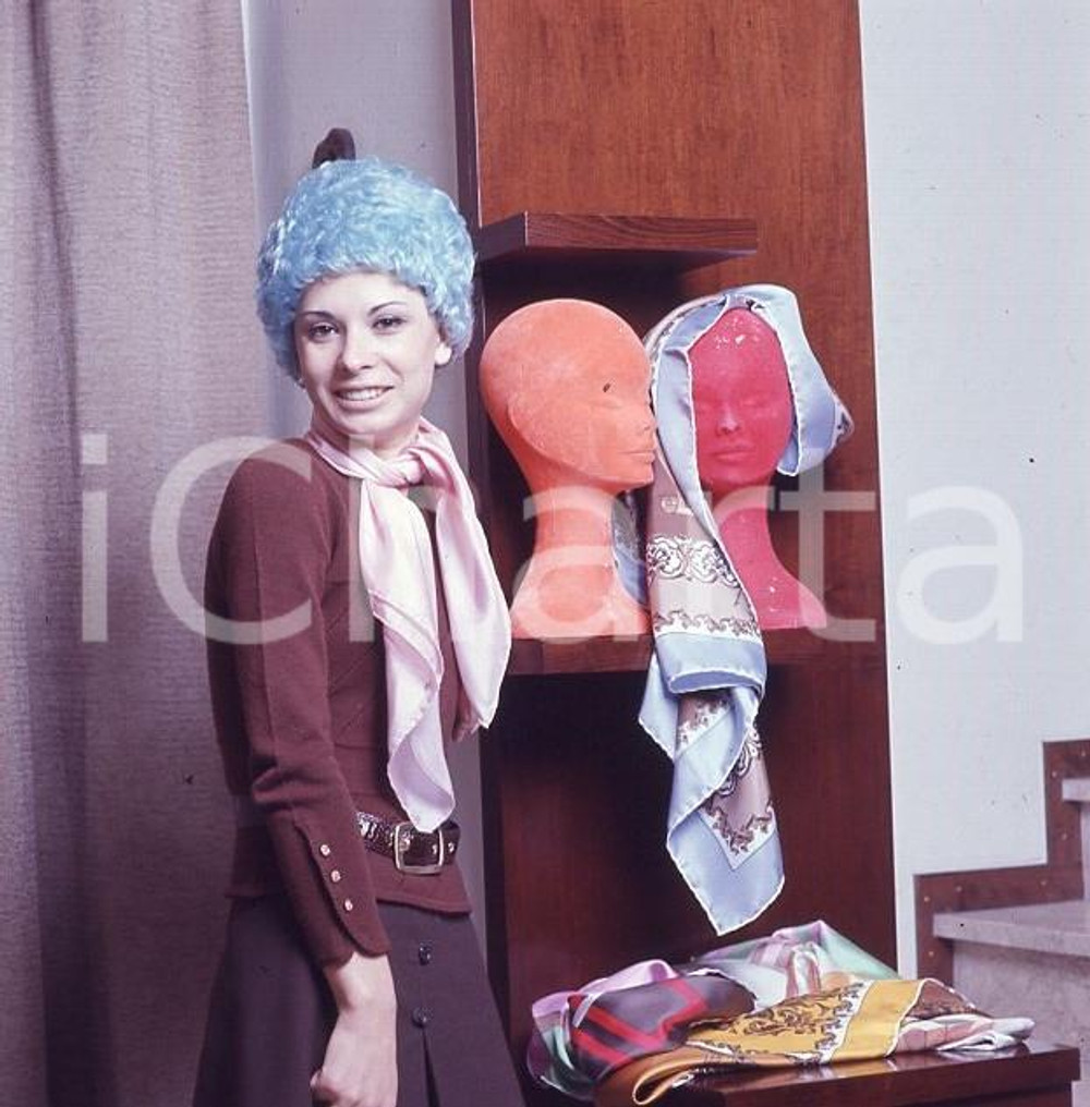 6X6cm NEGATIVO ORIGINALE * 1970ca ROSANNA FRATELLO  con parrucca (6)