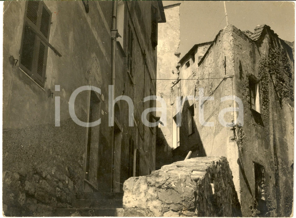 1950 ca AREA DI COMO Case diroccate in un paese - Foto ARTISTICA 24x18 cm