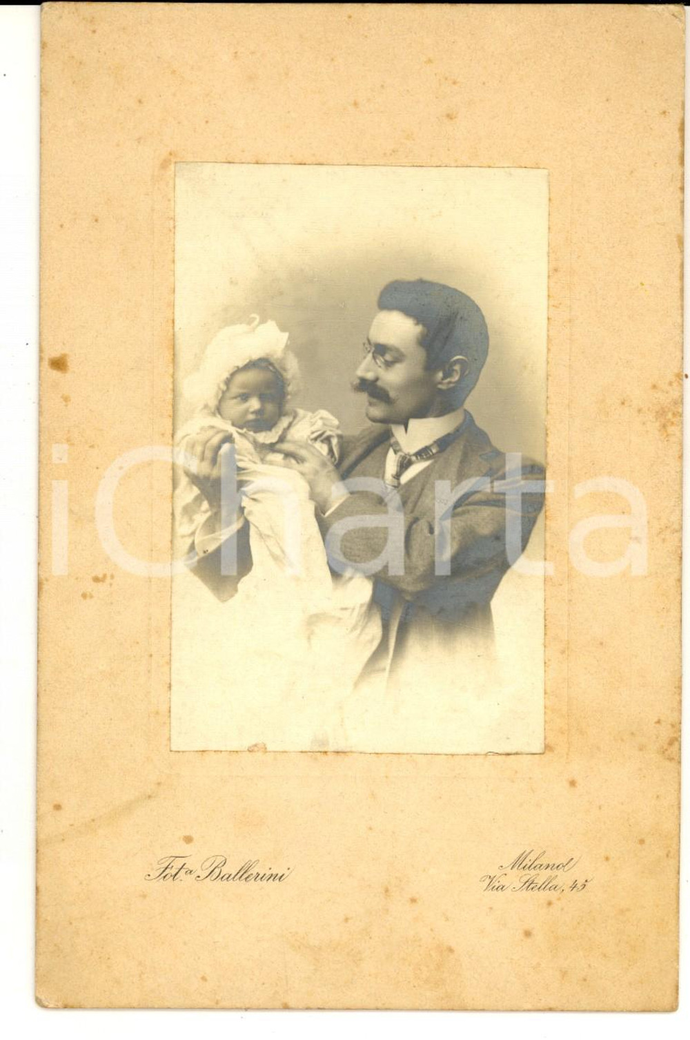 1920 MILANO Ritratto di Agnese VOLONTE' a 2 mesi con il padre - Foto BALLERINI